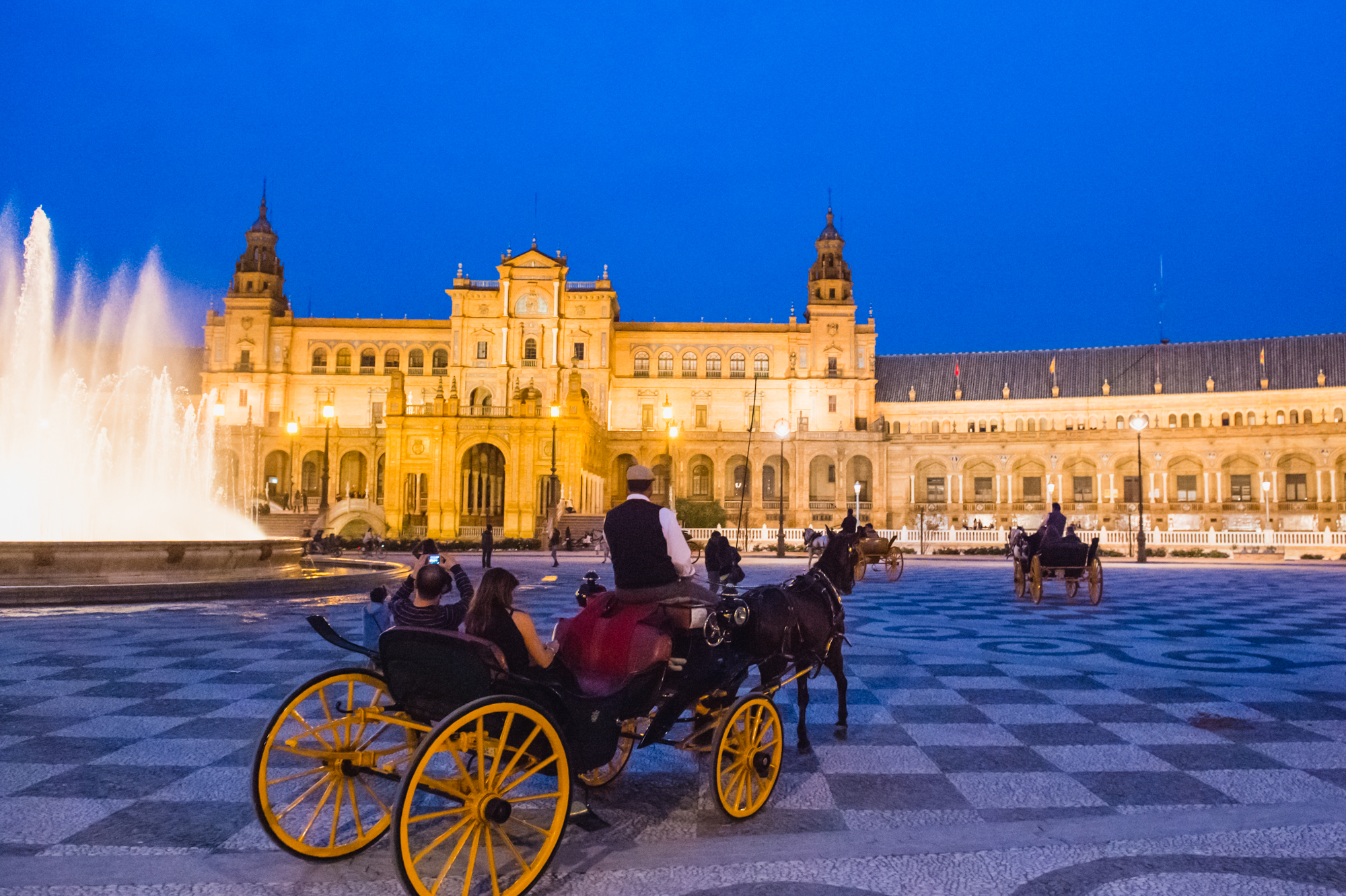 Seville-horse-and-carriage-ride